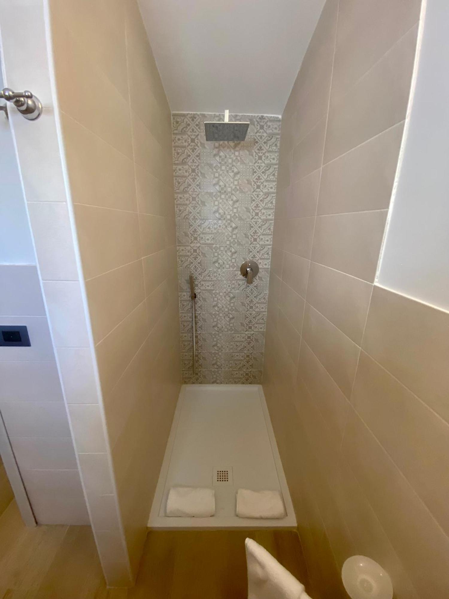 Marina Bay Beach Suites Пескичи Экстерьер фото