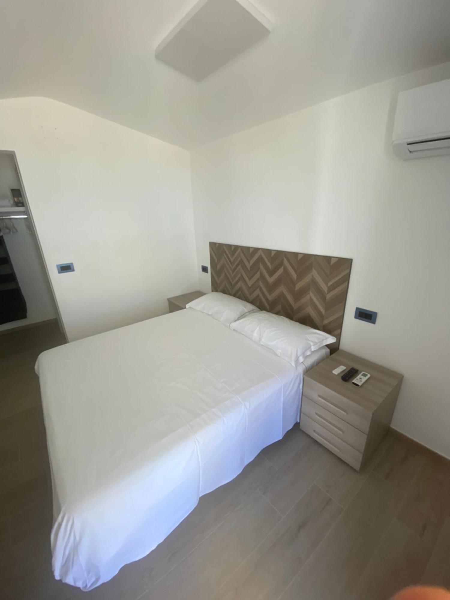 Marina Bay Beach Suites Пескичи Экстерьер фото