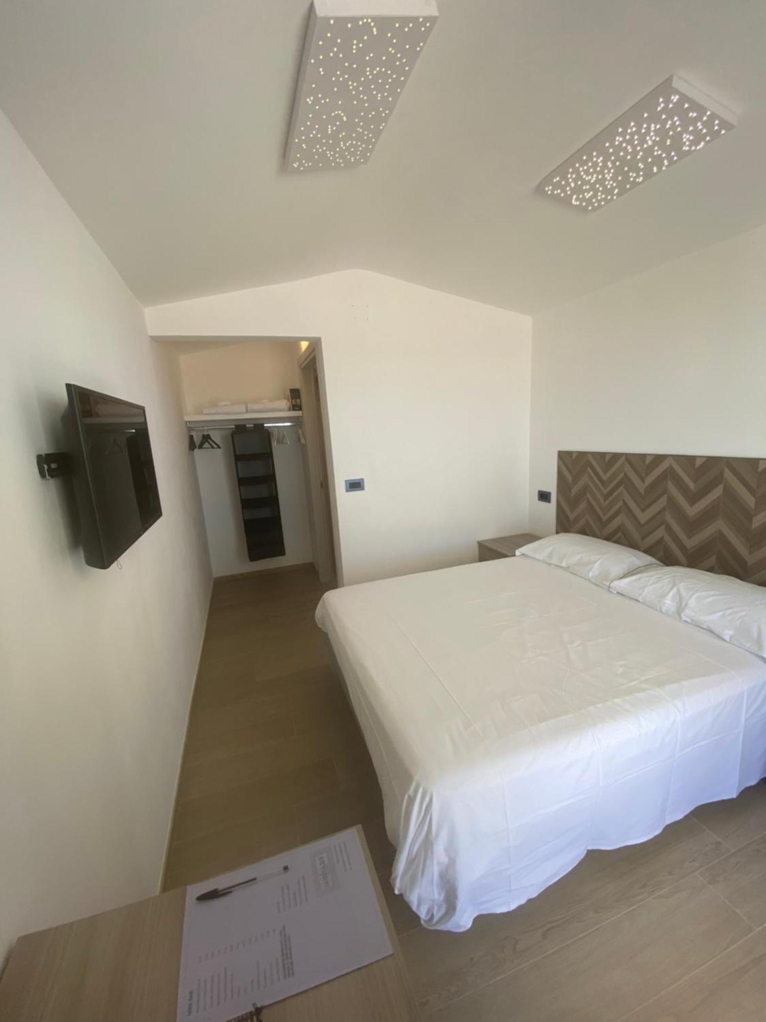 Marina Bay Beach Suites Пескичи Экстерьер фото