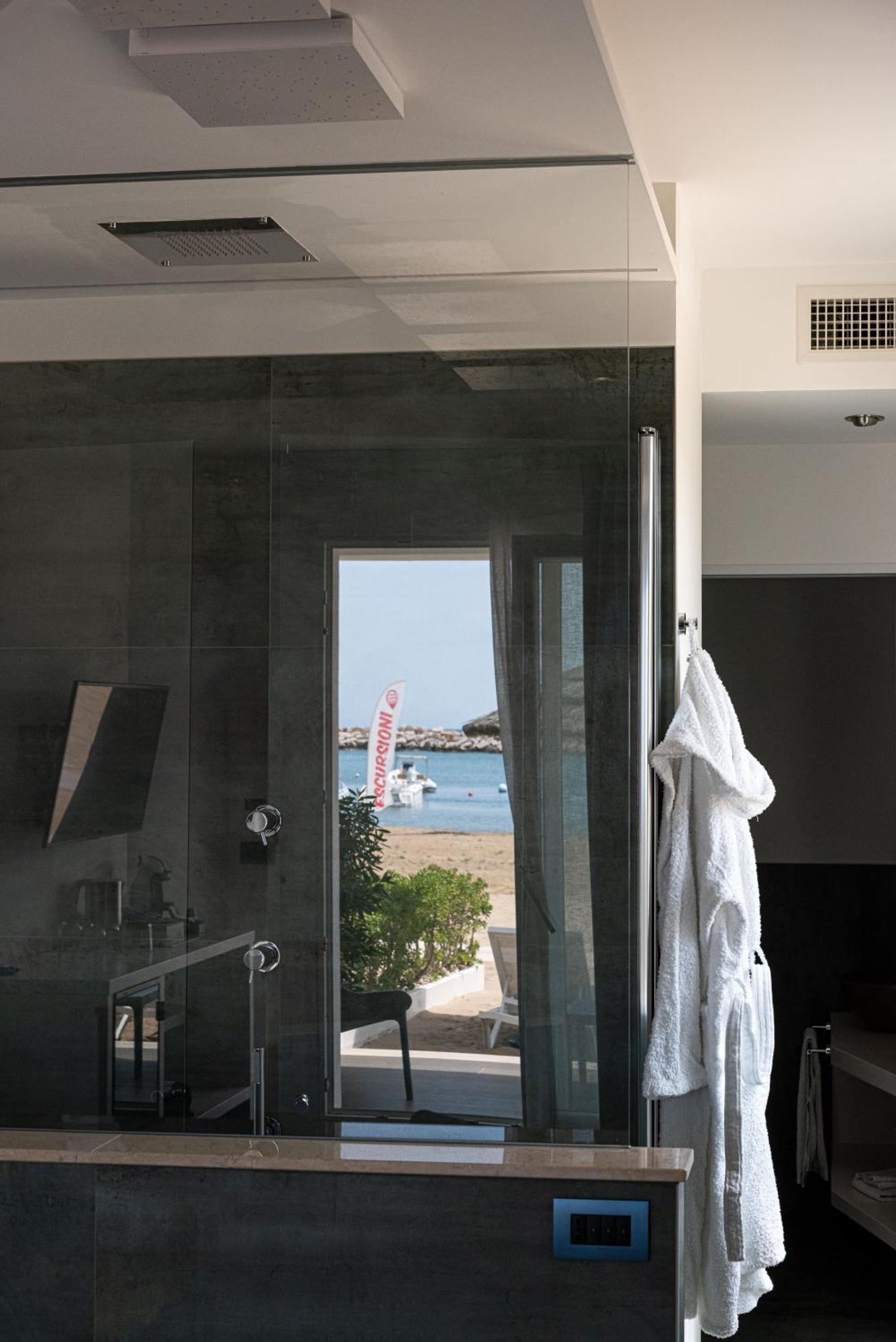Marina Bay Beach Suites Пескичи Экстерьер фото