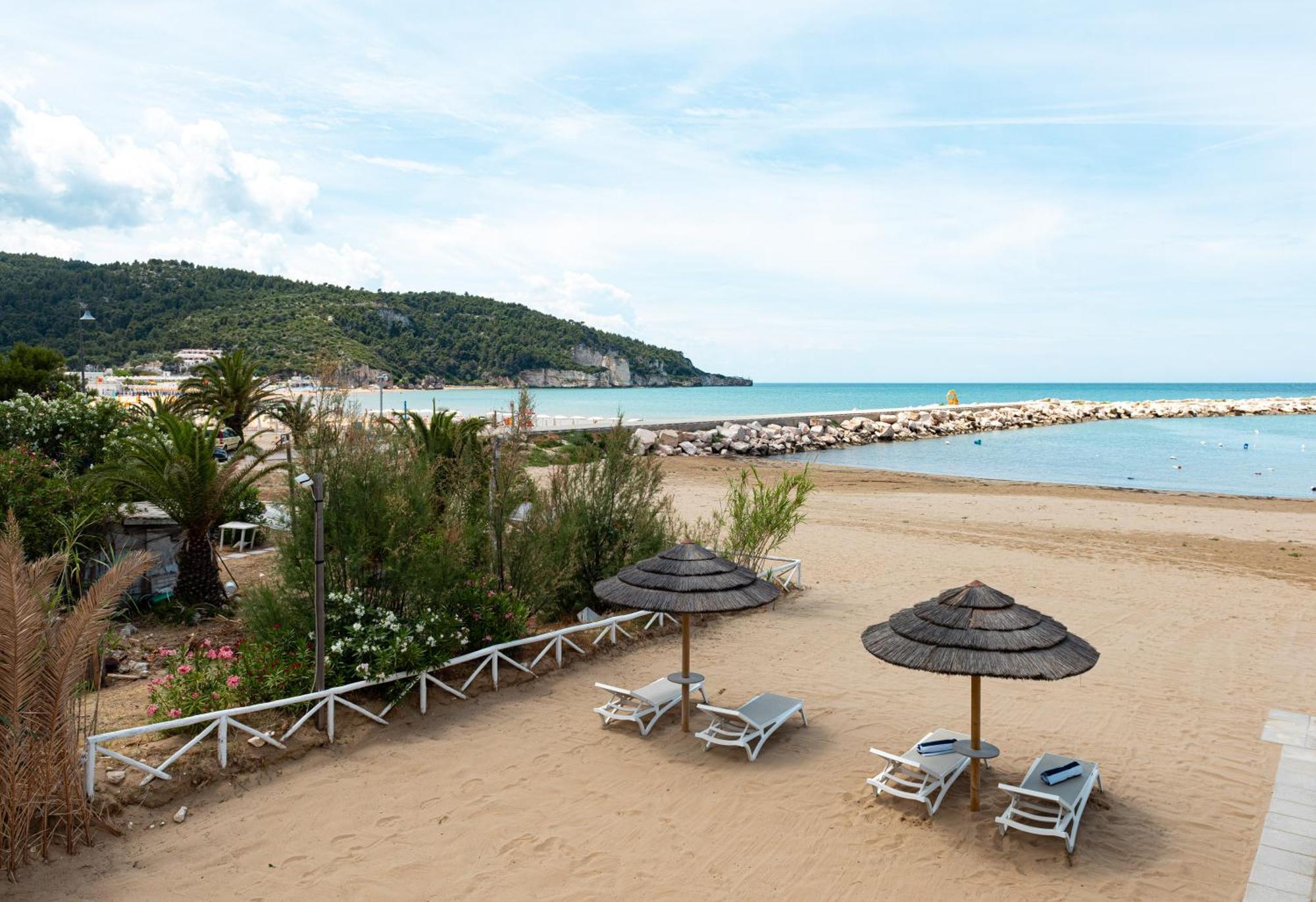 Marina Bay Beach Suites Пескичи Экстерьер фото